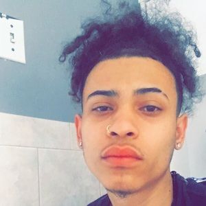 Meet your Posher, Emmanuel